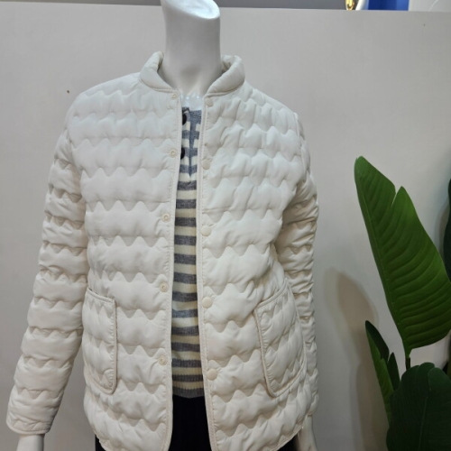 기타 패플 티티오티티오구름경량패딩/T54WPD45AX