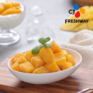 CJ프레시웨이 이츠웰 달콤한 아이스 골드 망고다이스 (1kg,2개)_이미지
