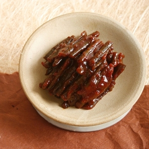 [불명] 고추장 마늘쫑 장아찌 500g 국산 마늘쫑 무침 마늘쫑 고추장 장아찌 혼밥메뉴 집밥반찬 겨울 밑반찬 밥도둑_이미지