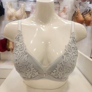 작은볼륨을편안하게꾸띄르 저중심 자수몰드브라 BR964APMT_BP