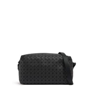 이세이미야케 바오바오 남성 Saddle Bag 블랙 81IT0G003 6281328