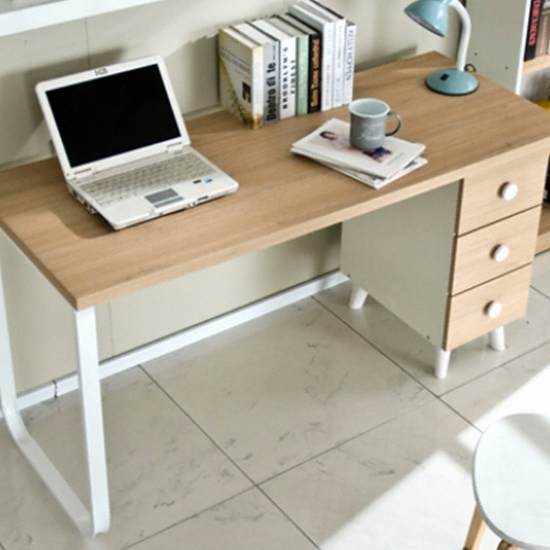 파로마 체르티 일자형 책상  (1400x570)_이미지