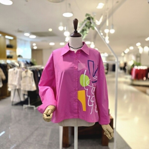 멜로디가든 M26S2B145_드로잉프린트 블라우스_이미지