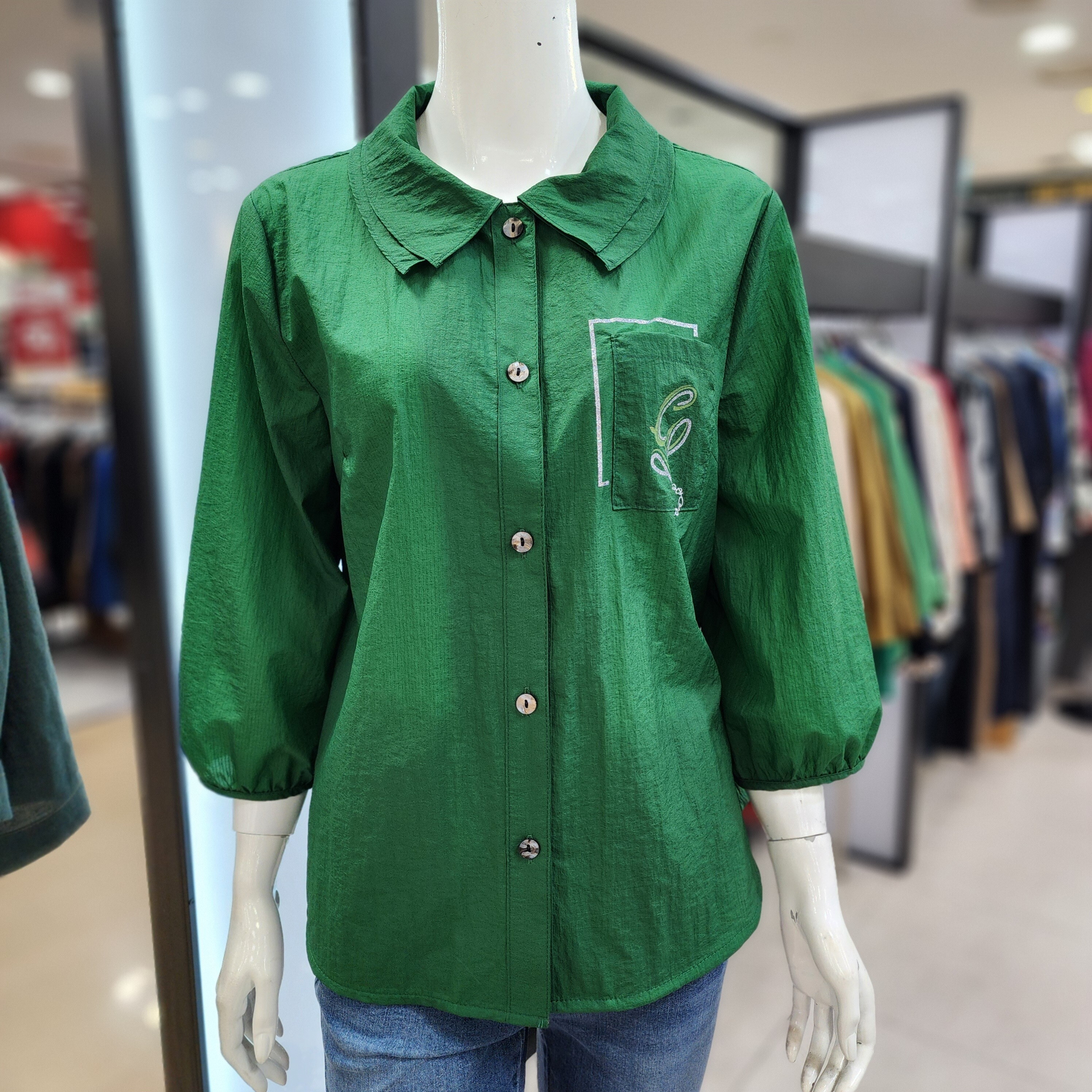 화이트호스 이중카라나염블라우스 A262234