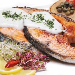 비비수산 연어 스테이크용 450g (1개)