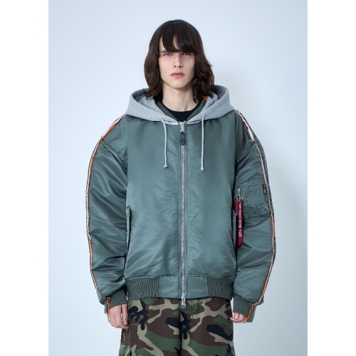 VETEMENTS 드로스트링 후드 봄버 재킷 ME76BJ002E 1307 NYLON GREEN_이미지