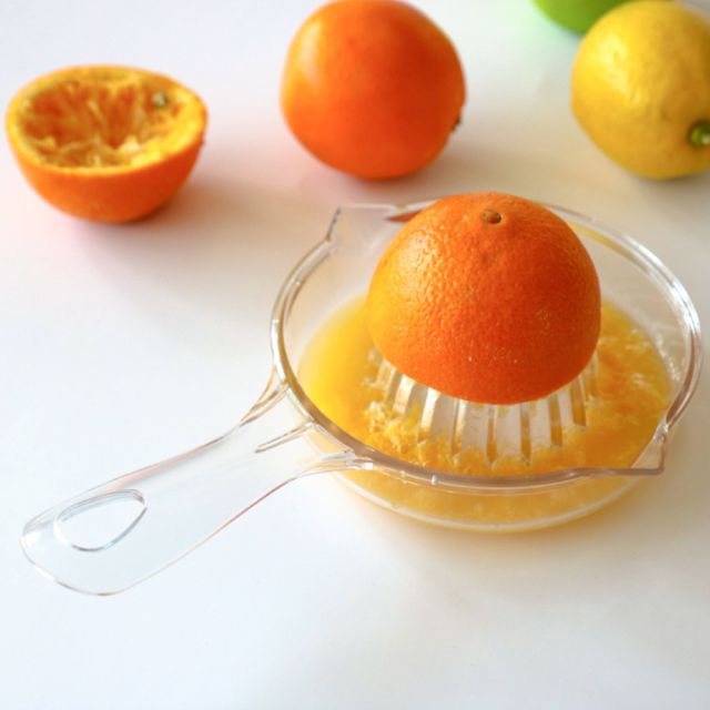 라이프마스터 걸이형 손잡이 간편 레몬 착즙 스퀴저이미지입니다. 누르면 해당 게시물로 새창이동합니다.