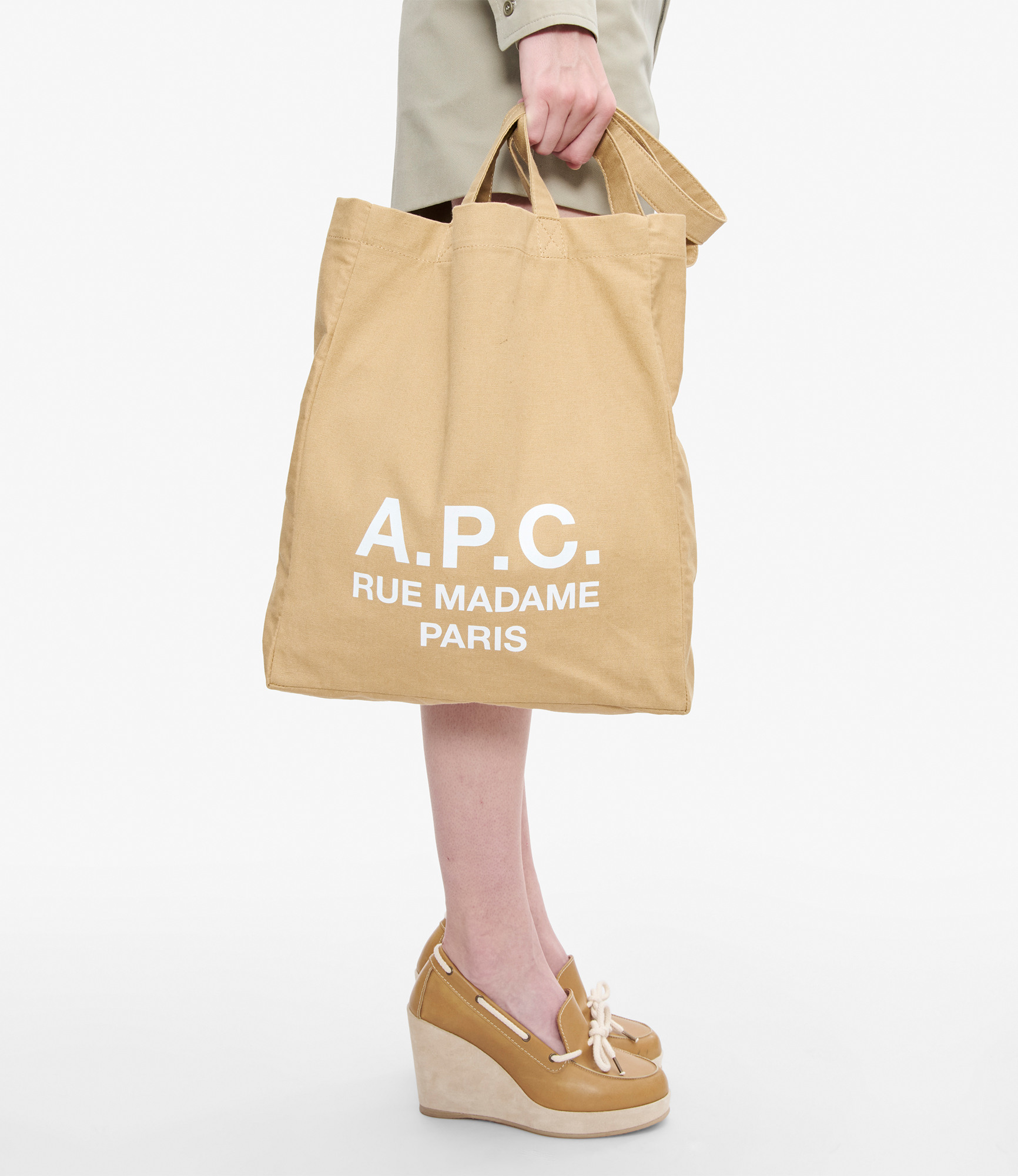아페쎄 Lou Rue Madame 2.0 Tote_AW26S3UBTT383_이미지