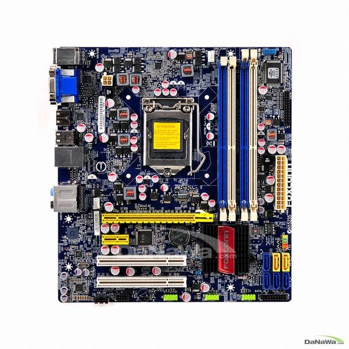 FOXCONN H67M (B3)