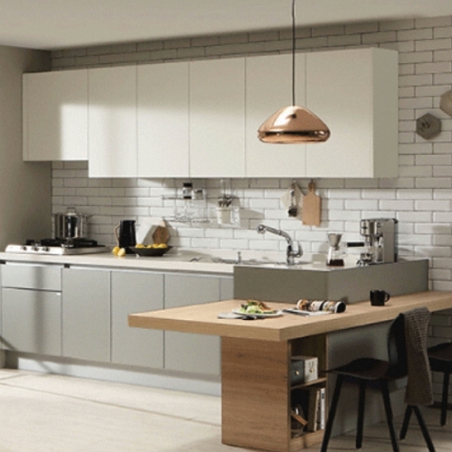 �ѻ� �λ�ŰģS ����