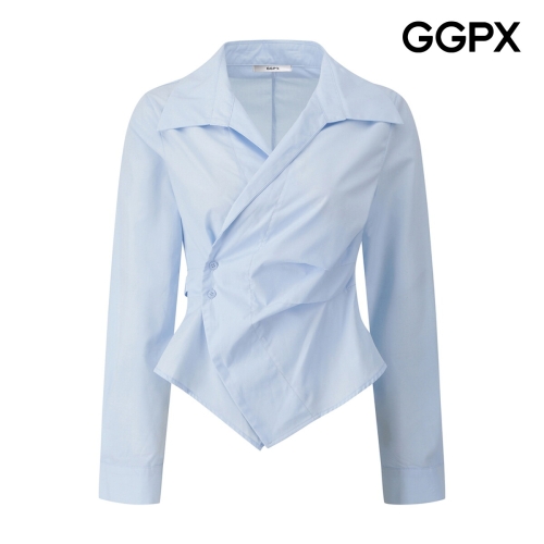 GGPX 투 버튼 랩 카라 블라우스 GQ1SH011F이미지입니다. 누르면 해당 게시물로 새창이동합니다.