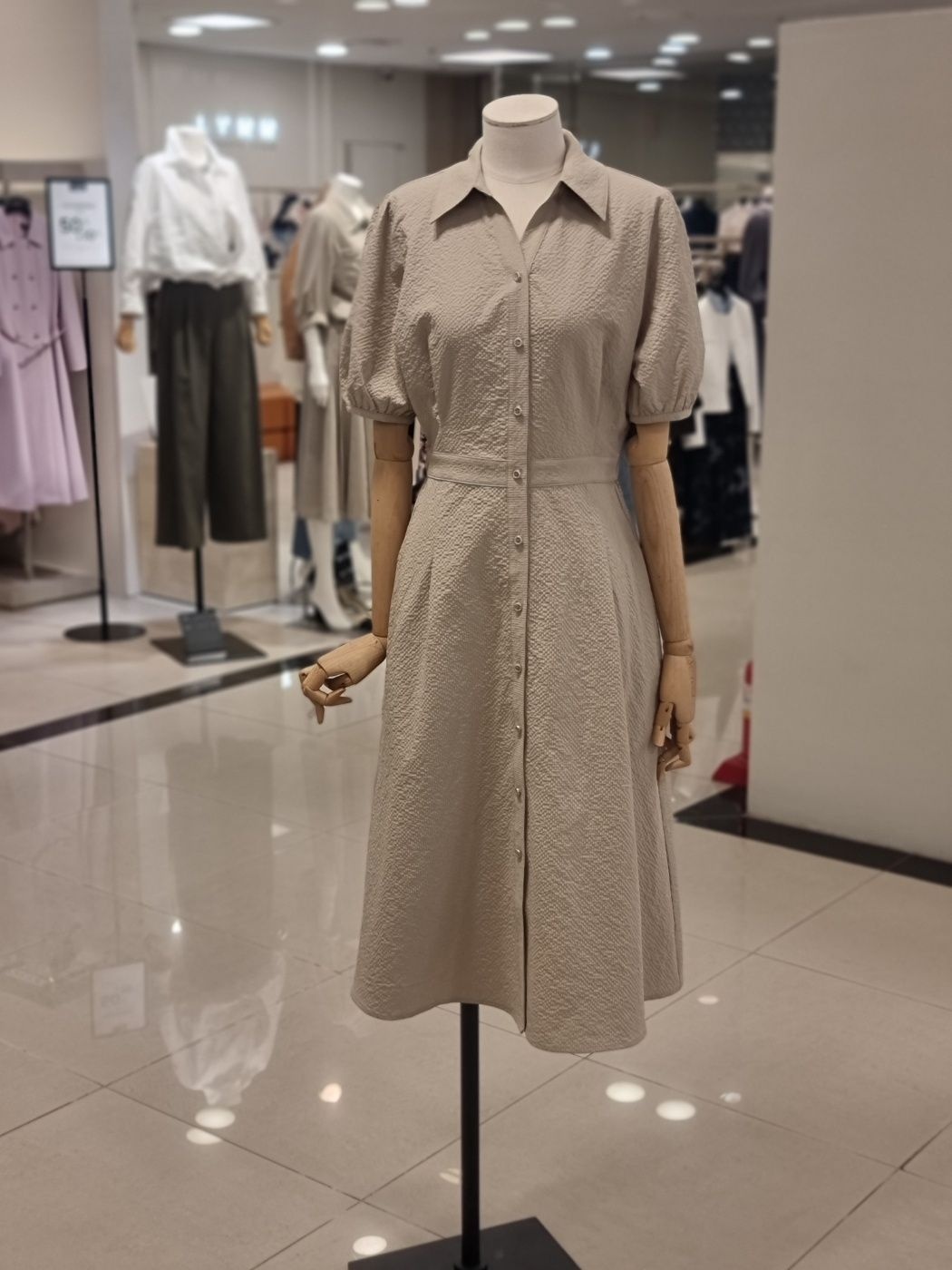 수량한정 퍼프소매 밴딩 원피스 264OO71 2734026