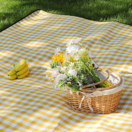 쿠팡 코멧 아웃도어 방수 피크닉 매트 체크옐로우 중형 (150x200)