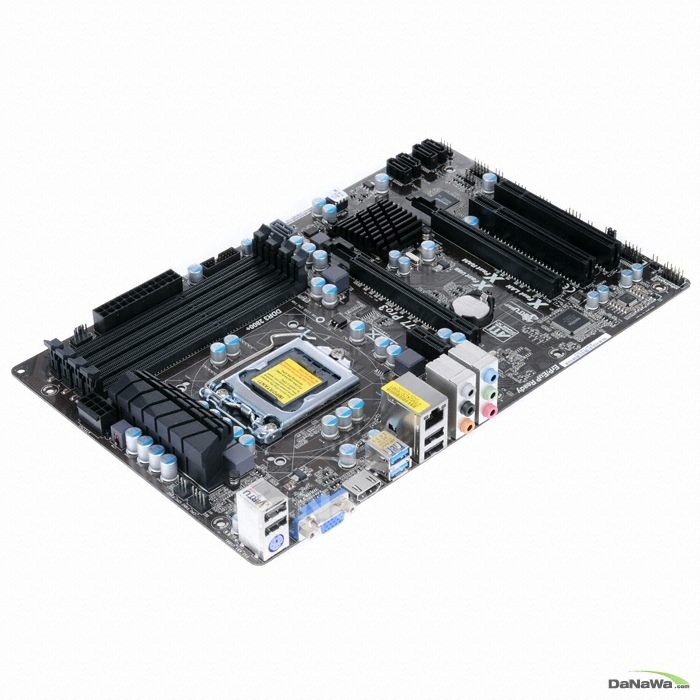 ASRock Z77 Pro3 ������