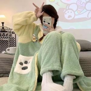 산리오 캐릭터 동물잠옷 헬로키티 시나모롤 포차코 쿠로미 플란넬 극세사 가운 파자마