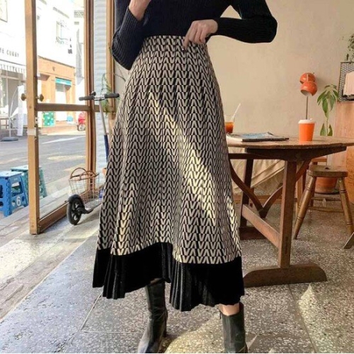 헤링본니트스커트FRS43180A
