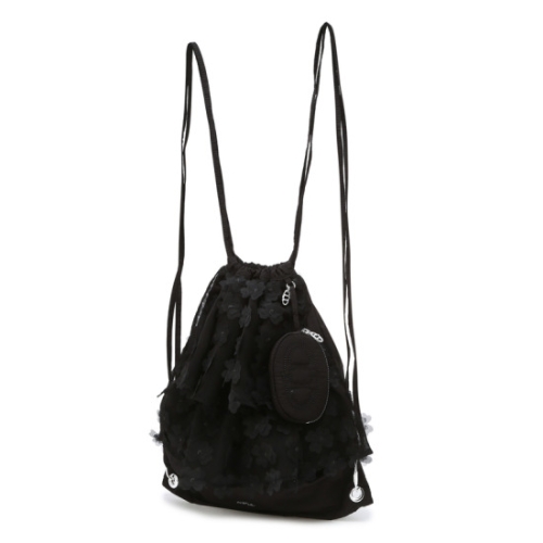 바네사브루노 아떼 악세사리 FRILL 프릴 블랙 플라워 백팩 겸 숄더백 AABA4F700BK_이미지
