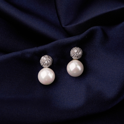 시후주얼리 실버925 시뮬럿다이아 핵진주 눈사람 귀걸이 SS149E WE40DF7