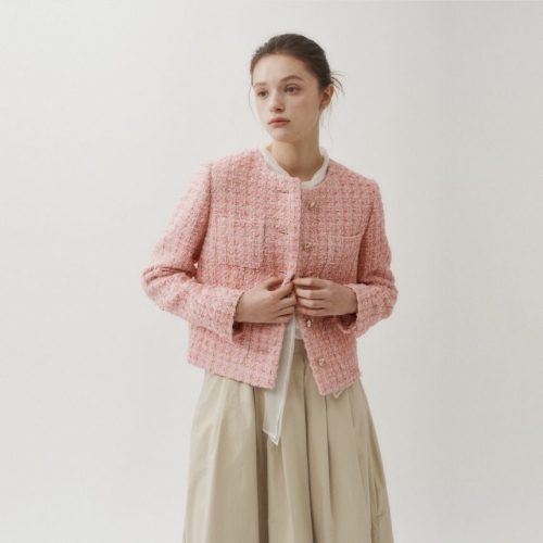 코인코즈 라운드 포켓 트위드 자켓_DW5SJ104이미지입니다. 누르면 해당 게시물로 새창이동합니다.