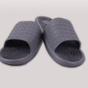 [불명] EVA 쿠션왕 지압 거실화 다크그레이 W8A2E21이미지입니다. 누르면 해당 게시물로 새창이동합니다.