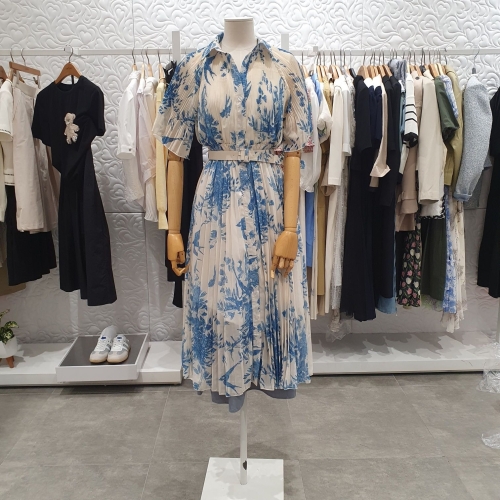 사틴 카라프린트원피스 S252K652