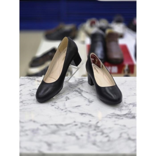 허시파피 여성 청키힐굽 구두_AOQPOPQ421이미지입니다. 누르면 해당 게시물로 새창이동합니다.