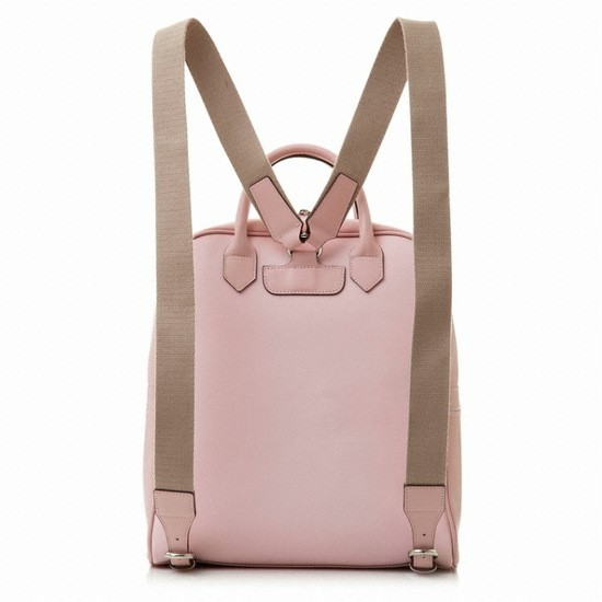 ������ Camilla