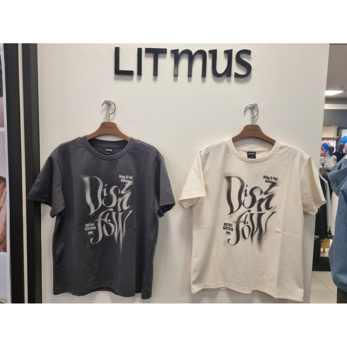 리트머스 캐주얼 여성 망점 워딩 반팔티셔츠 LQ7TF423 다크그레이 90