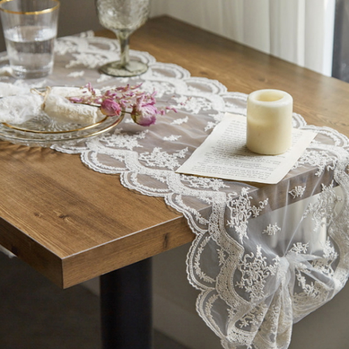 데코뷰 로맨틱 레이스 테이블러너 (120x32cm)