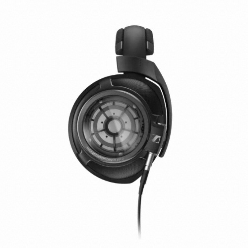 �������� HD 820