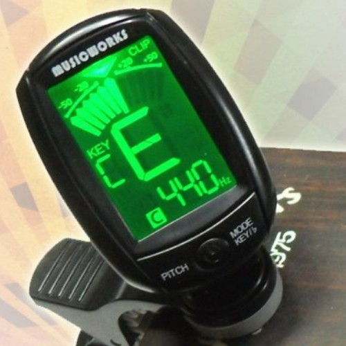 [불명] 하이엔드 기타튜닝기 ADT-300이미지입니다. 누르면 해당 게시물로 새창이동합니다.