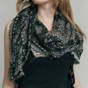 엠엔에프컴퍼니 마쟈 에스닉 패턴 클래식 스카프