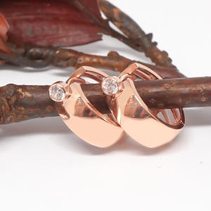 오팔하우스 14k 볼드한 반달 큐빅 귀걸이 OPNIE4039-1