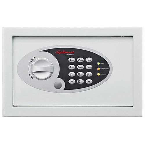 디프로매트 P101