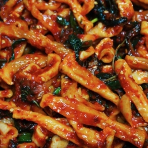 비건장아찌 고춧잎무말랭이 무침 500g 무오신채 국산재료 No 설탕, Only 쌀조청