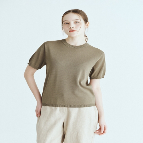 유닛 카키 카프리 니트 크루넥 풀오버 UFLKCN211N-74이미지입니다. 누르면 해당 게시물로 새창이동합니다.