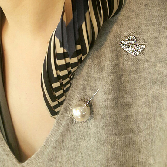 부토니에 Brooch O1709AN0
