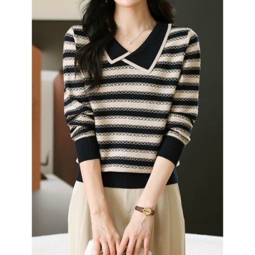 베나프 이퓨 스트라이프 니트_BI3LK028_이미지