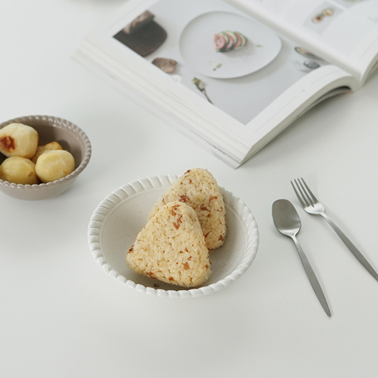 에라토 오블롱 찬기 중