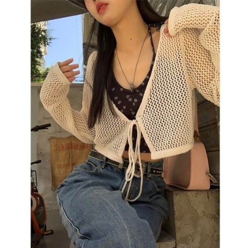 프렌치 실루엣 브이넥 숏 가디건 BI-A500030 KYR-WCF7FE7