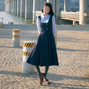 케네스레이디 비비스트 배색 더블버튼 원피스 장다아 착용 EWOPOI04_이미지