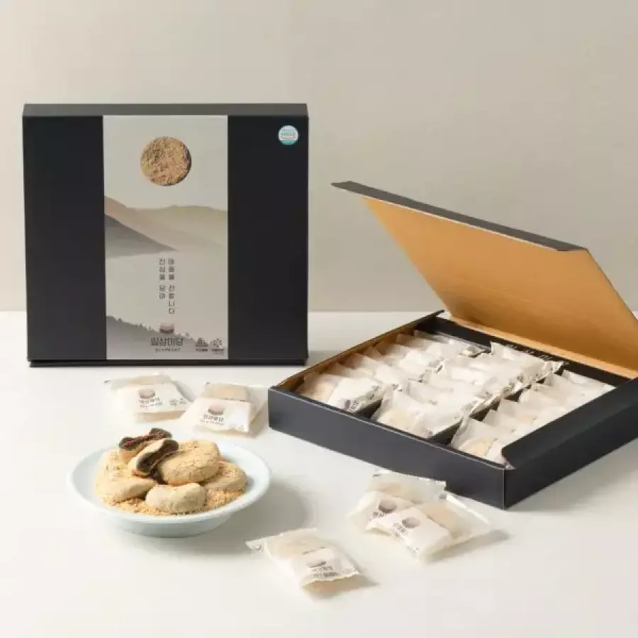 진우푸드 일상미당 담아온 제주해풍쏙 콩쑥개떡 선물세트 1,260g(1개)