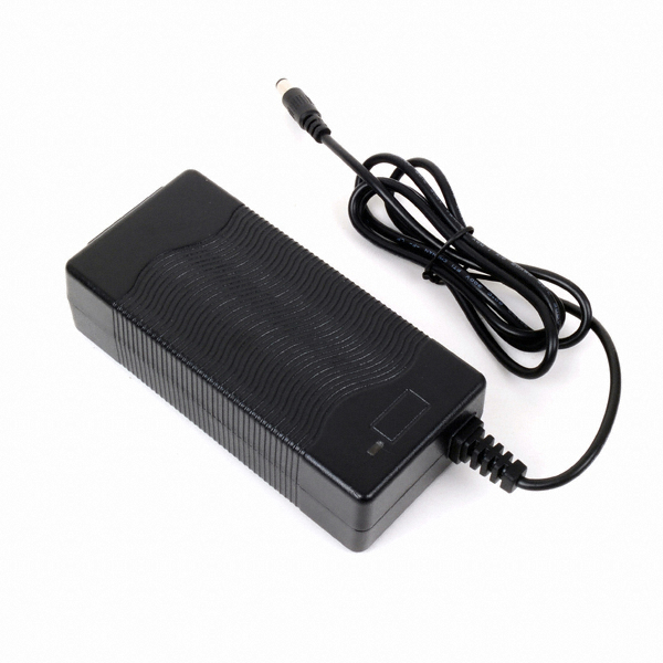 �����ӵ�Ʈ 25.2V 2A �ؿ����� �����