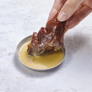 두레식품 미니족발 500g 3팩 두레는 안심 실온보관 / 등산 캠핑 낚시이미지입니다. 누르면 해당 게시물로 새창이동합니다.