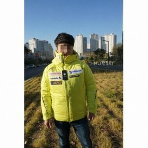 데상트 스위스 아우디 패딩 레드_이미지
