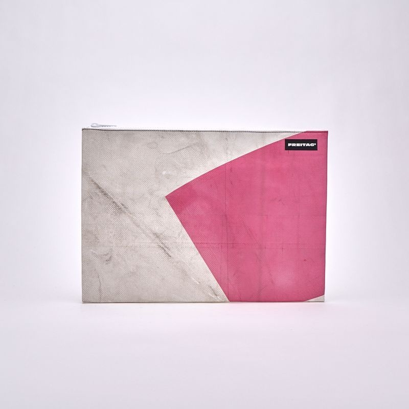 F08 DAN_01067 251112