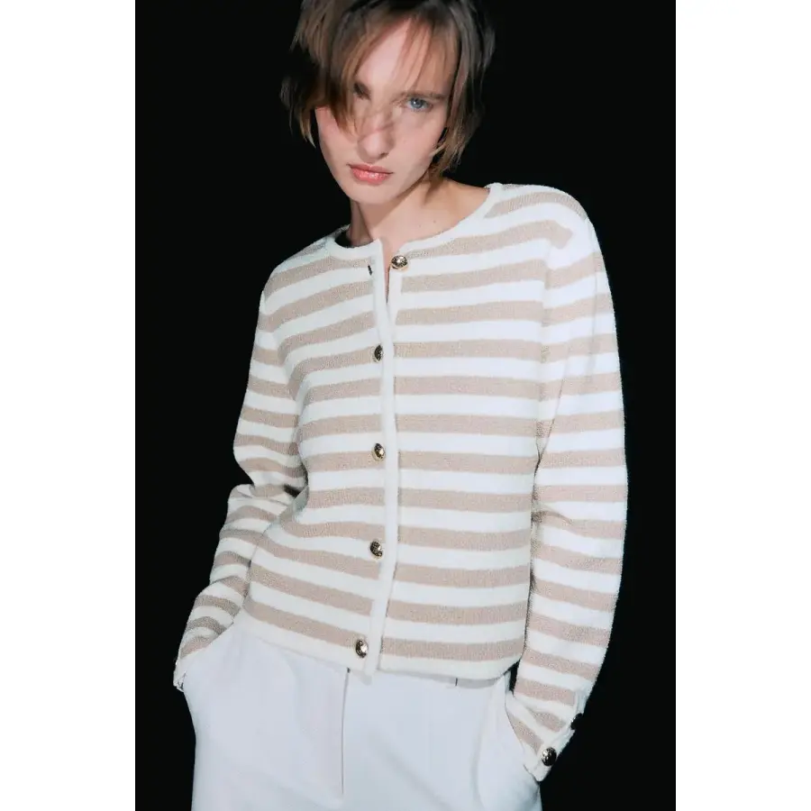 브랜드관 니트 가디건 화이트/베이지 스트라이프 1191819002