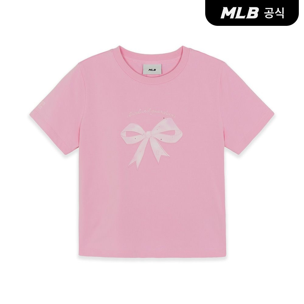 MLB 여성 리본 그래픽 슬림 세미 크롭 반팔 티셔츠 CLE L.Magenta 3FTSN6863-45MAL_이미지