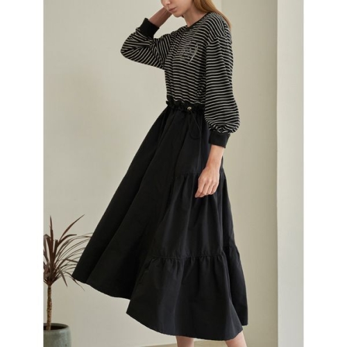 스트라이프 하트 로고 스트링 원피스 MK10OP002HJY