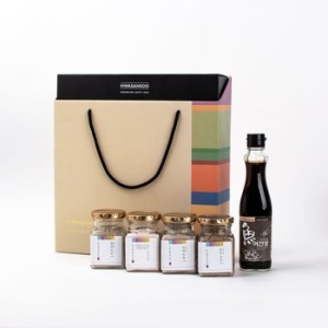  신안천일염생산자조합 화산수천일염 어간장+소금 4종 선물세트 [1개]